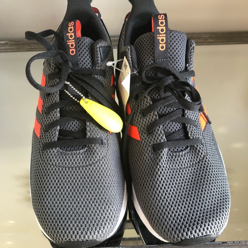MEN’S ADIDAS QUESTAR RIDE CARBON/SOLRED/GREFOU